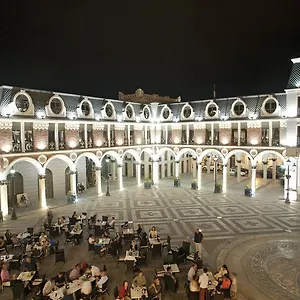 4* Отель Piazza Four